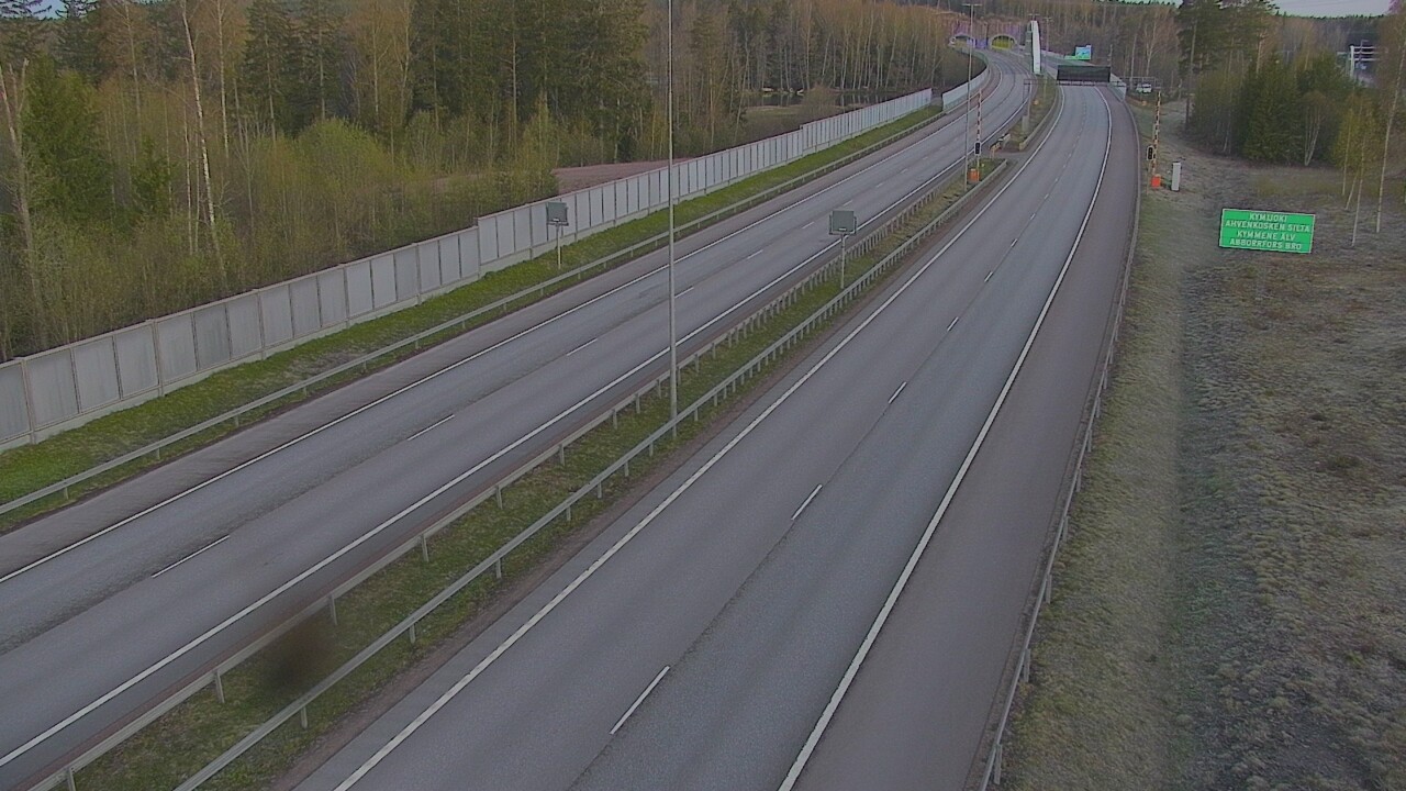 Weather Camera Image Väg 7 Pyttis Marnadsbacken , bom, öst, Pyhtää, Kymenlaakso