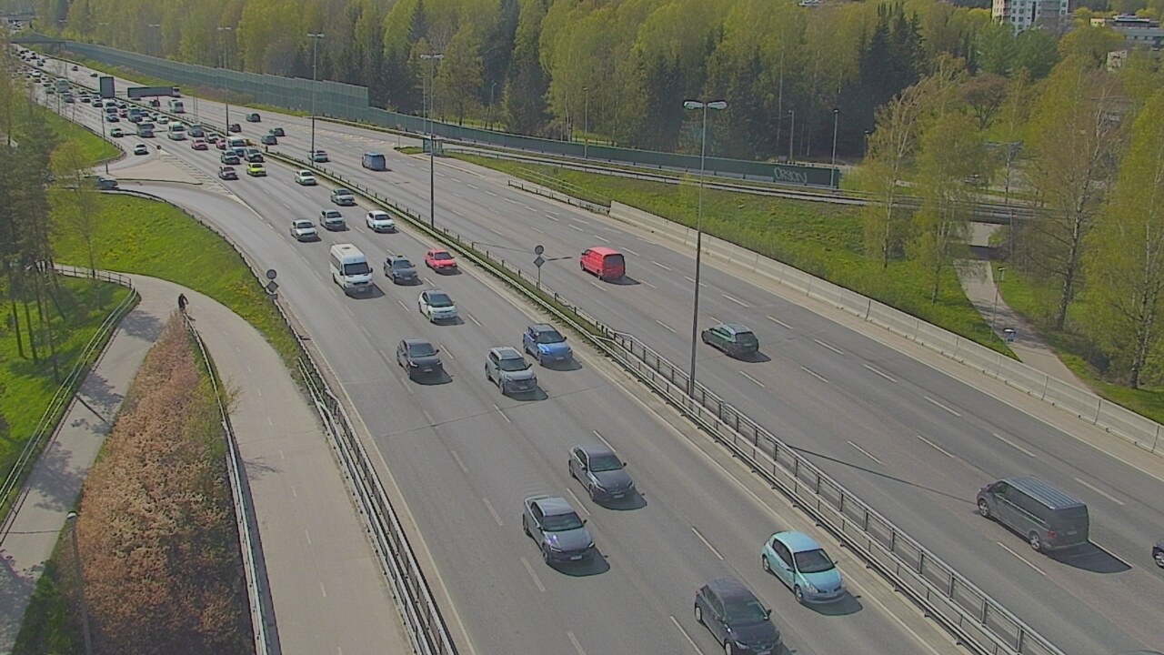 Weather Camera Image Road 101 Helsinki, Vihdintien risteys, Helsinki, Uusimaa