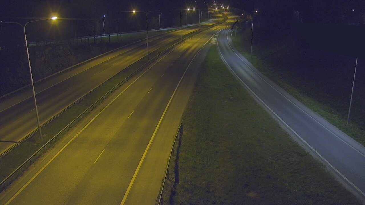 Weather Camera Image Road 1 Espoo, Tuomarila, Espoo, Uusimaa