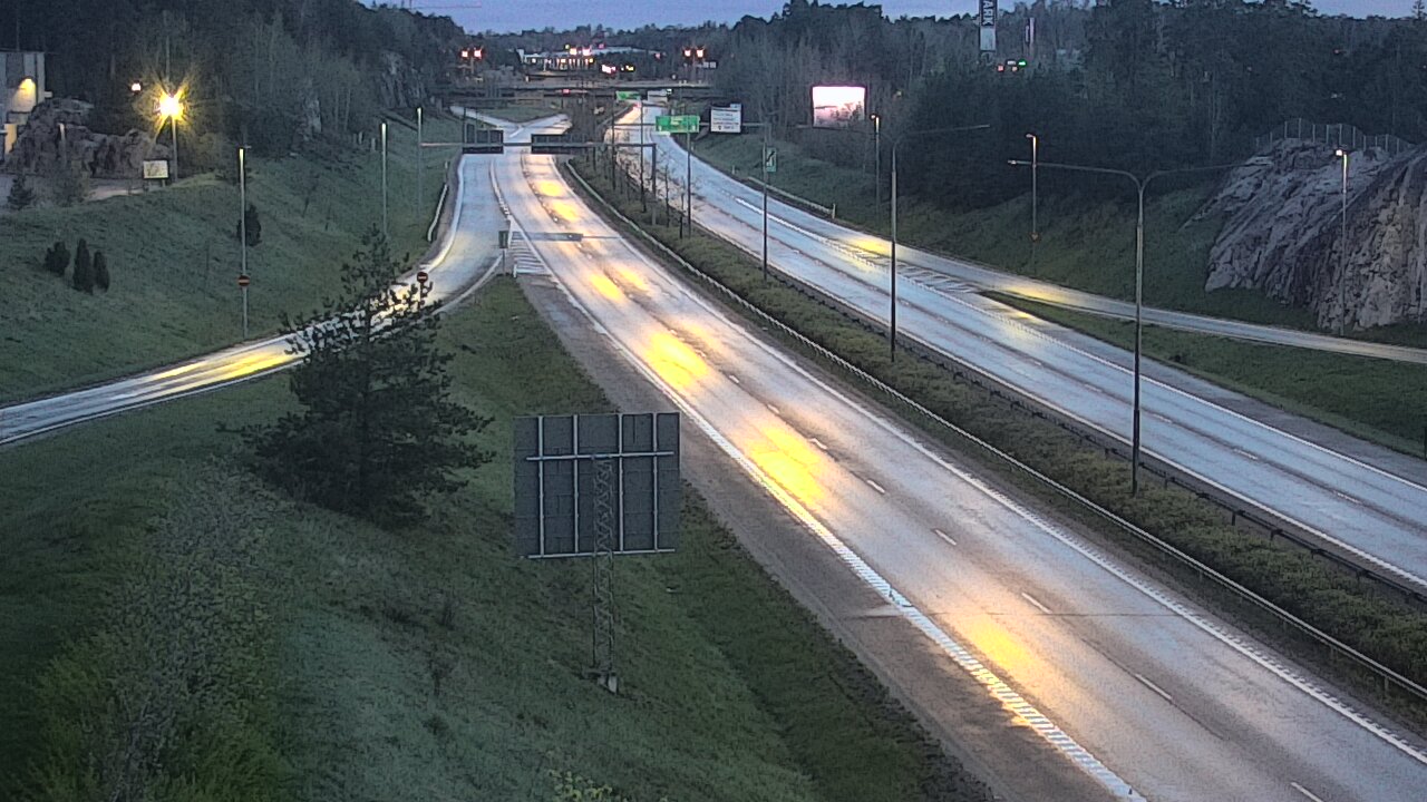 Weather Camera Image Road 1 Turku, Huhkola, Turku, Varsinais-Suomi