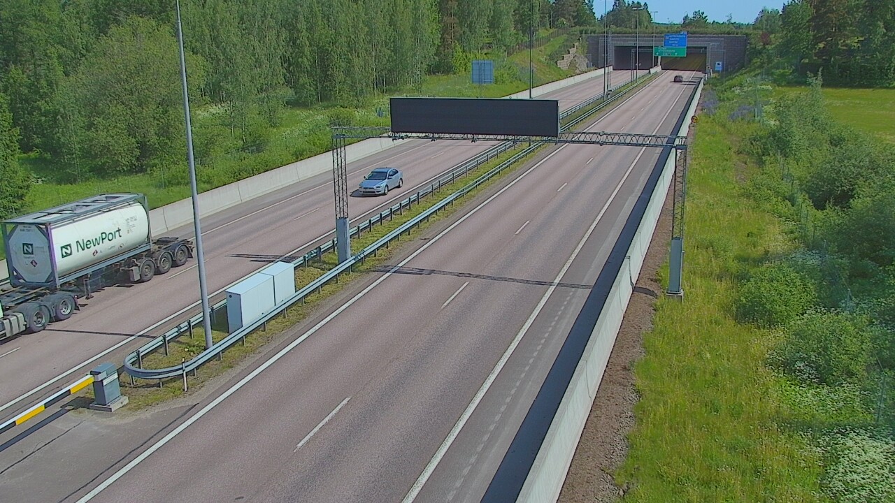 Weather Camera Image Väg 7 Fredrikshamn, Husula, bom väst, Hamina, Kymenlaakso