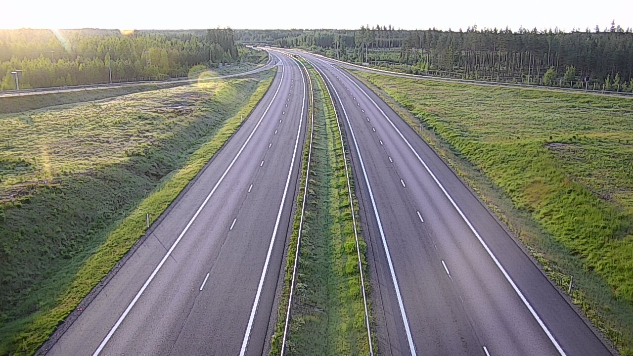 Weather Camera Image Väg 7 Vederlax, Saarasjärvi, Virolahti, Kymenlaakso