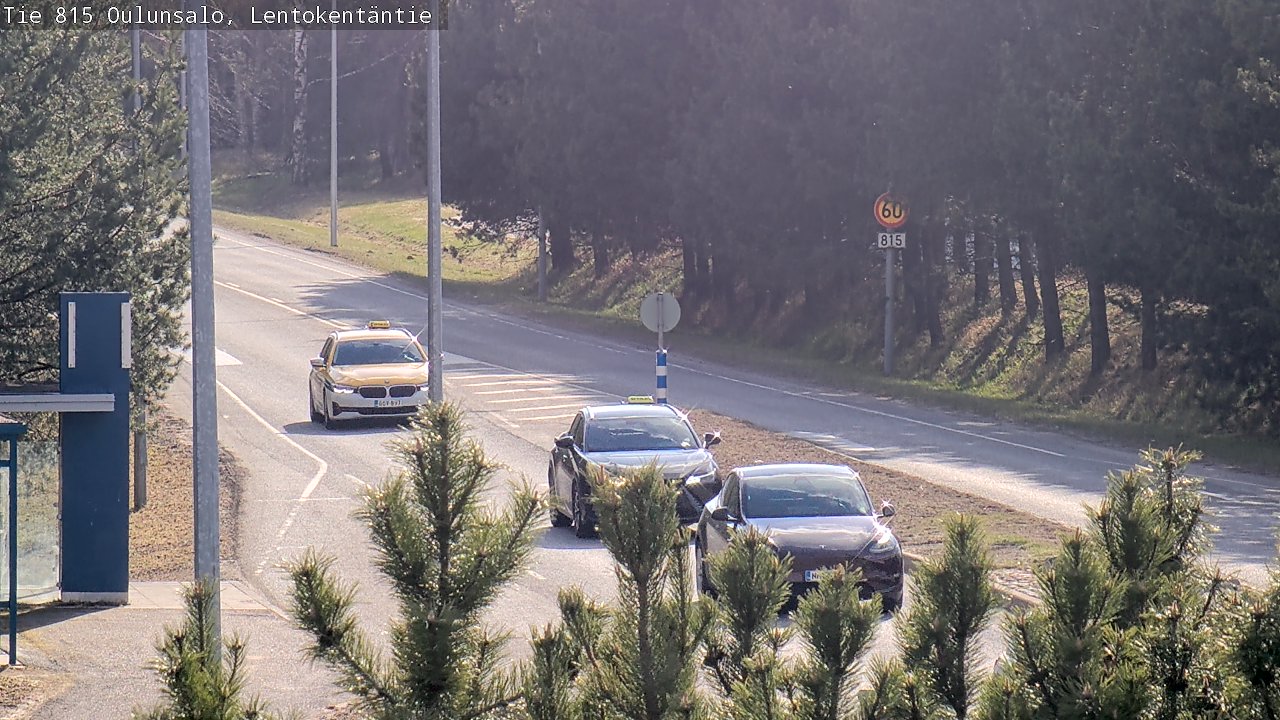 Weather Camera Image Väg 816 Uleåsalo, Lentokentäntie, Oulu, Pohjois-Pohjanmaa