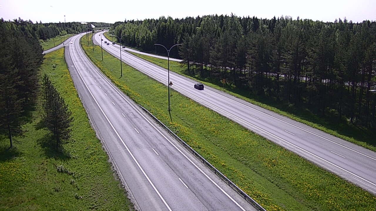 Weather Camera Image Väg 4 Uleåborg, Ouluntulli, Oulu, Pohjois-Pohjanmaa